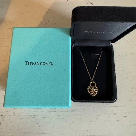 Tiffany & Co. 18k Gold Filigree Pendant Necklace